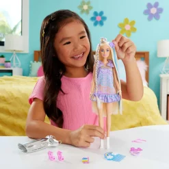 Barbie Vaaleatukkainen Nukke Kissamekolla