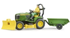 Bruder 62104 John Deere -Ajoleikkuri Peräkärryllä ja Hahmolla 1:16