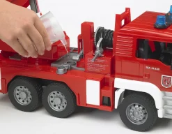 Bruder MAN Paloauto Tikkailla & Vilkulla 1:16