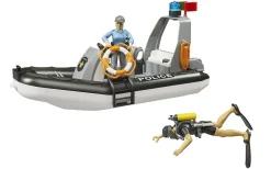 Bruder RAM 2500 Poliisiauto, 2 Hahmoa, Vene ja Traileri 1:16