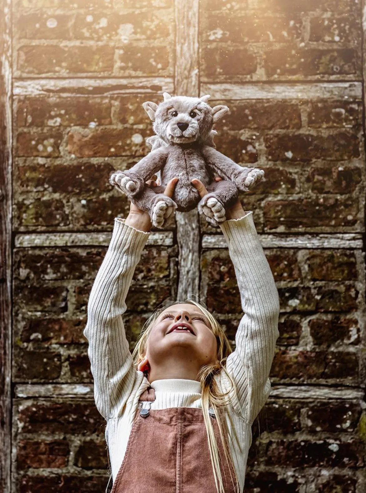 Charlie Bears Gargoyle/Fantasiahahmo Moat Pehmolelu 20cm