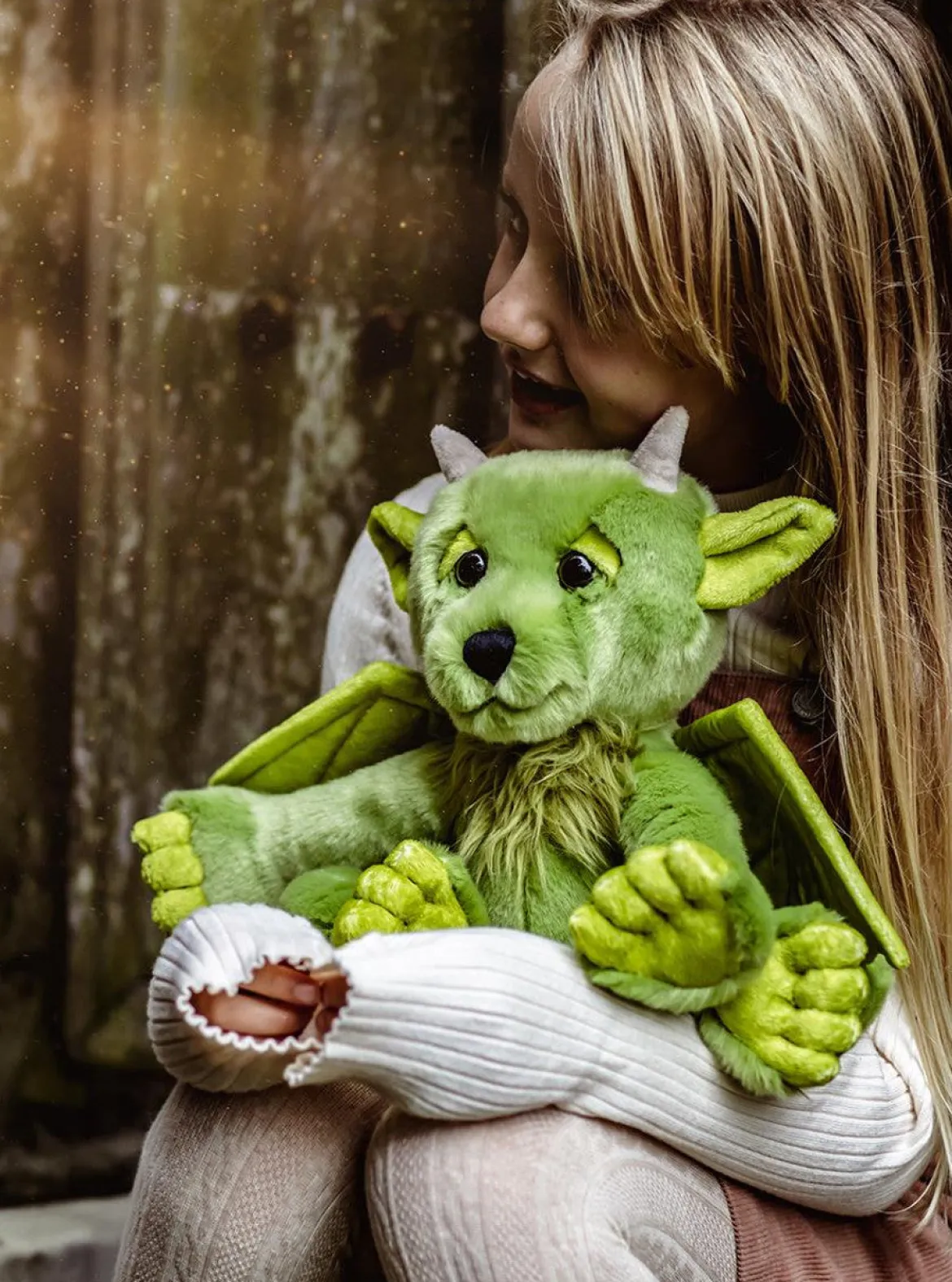 Charlie Bears Gargoyle/Fantasiahahmo Spires Pehmolelu 30cm