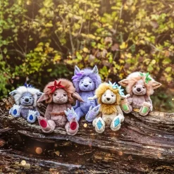 Charlie Bears Jätti/Peikko Pehmolelu Sapphire Sue 25cm