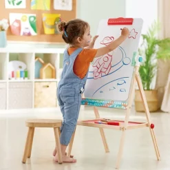 Hape Käännettävä Lasten Piirustusteline Tarvikkeilla