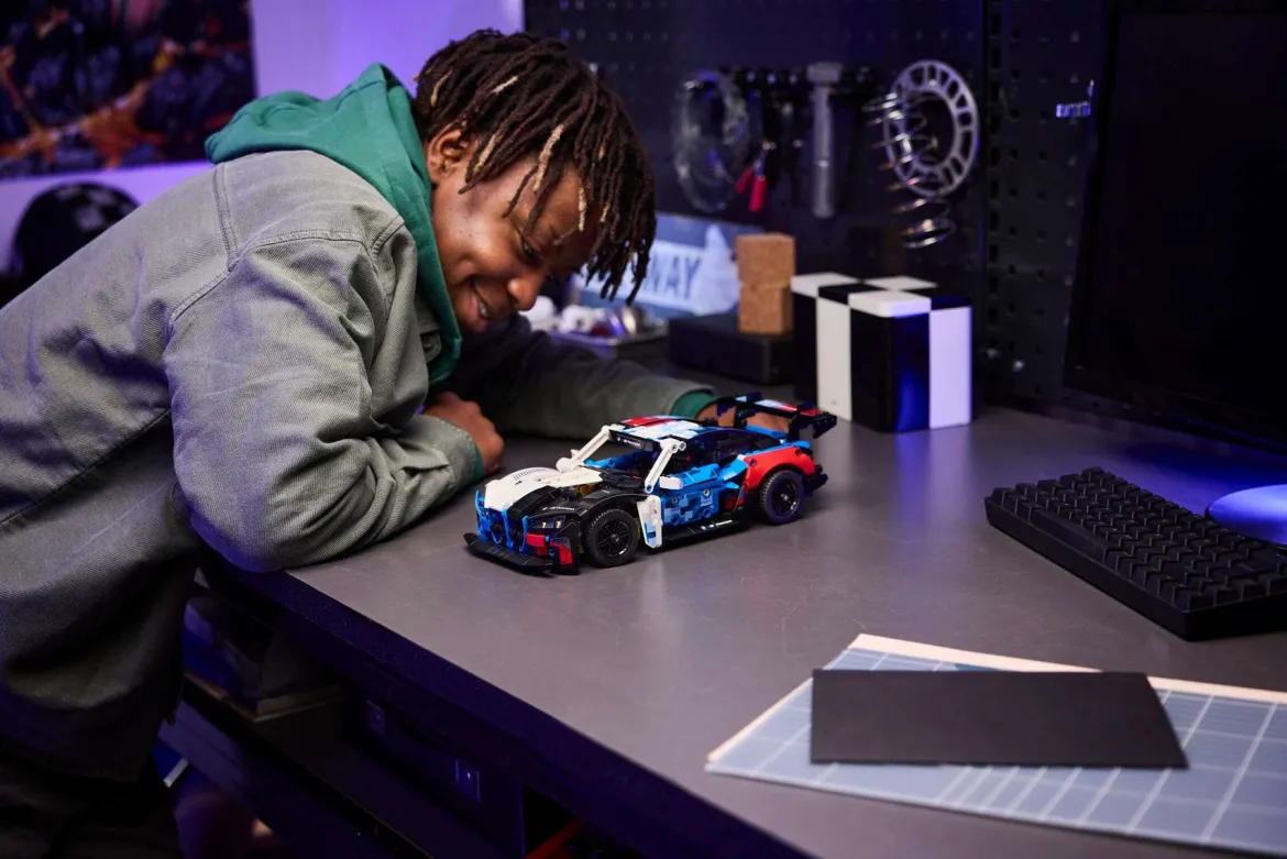 Lego 42226 BMW M4 GT3 EVO ‑Kilpa-Auto