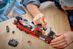 LEGO City 60493 F1-kuljetusauto ja Audi F1 ‑kilpa-auto