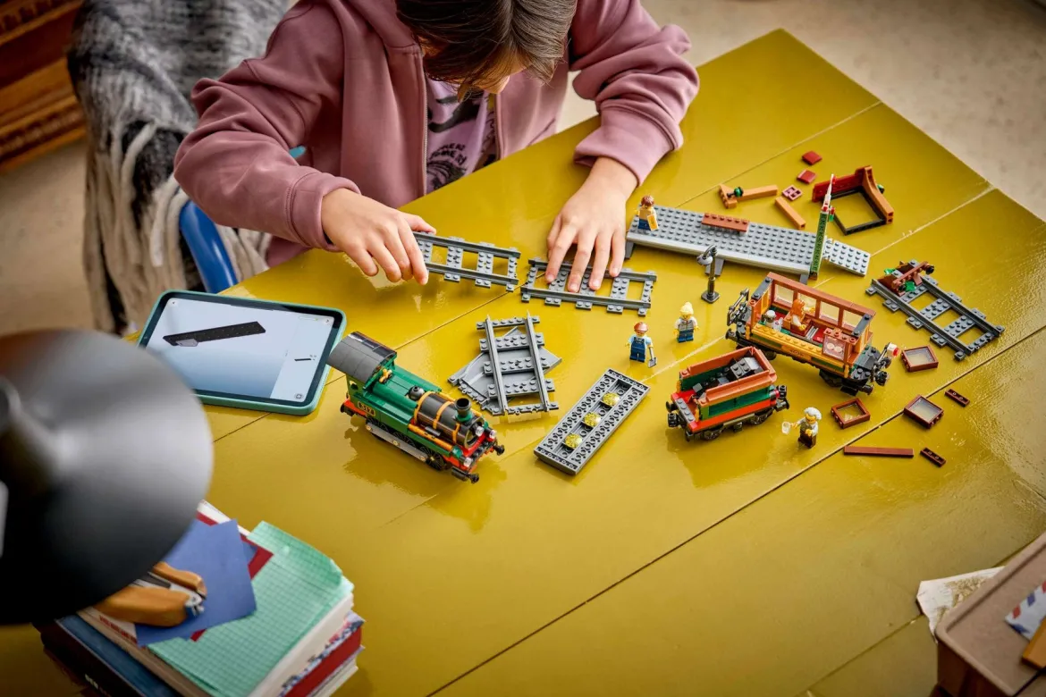 LEGO City 60511 Vanhanaikainen Höyryjuna
