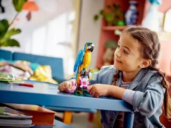LEGO Creator 31136 Eksoottinen Papukaija