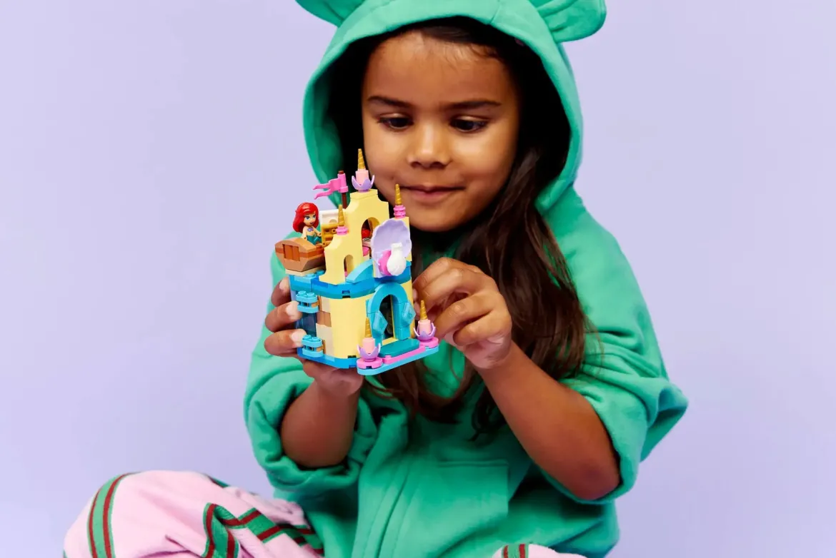 LEGO Disney 43285 Arielin Taianomainen Palatsi Minikoossa