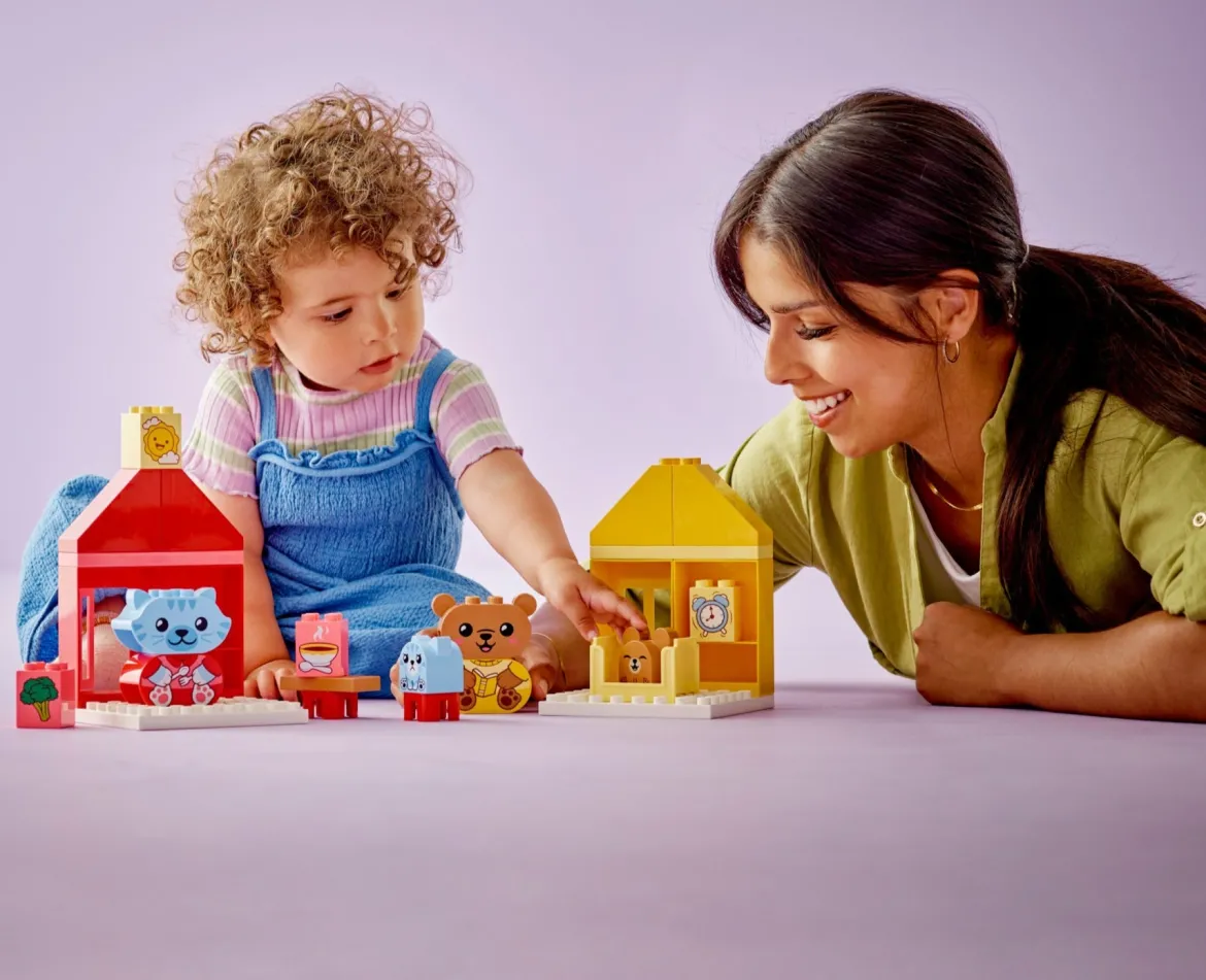 LEGO Duplo 10414 Päivätoimet: Ruokailu ja Nukkumaanmeno