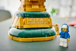 LEGO Editions 43020 FIFA World Cup™ ‑Turnauksen Virallinen Palkinto