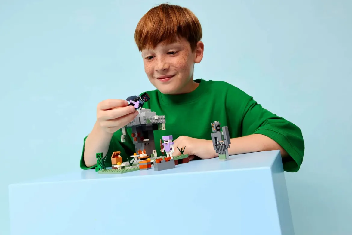 LEGO Minecraft 21586 Kalpea Puutarha