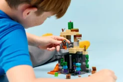 LEGO Minecraft 21587 Zombityrmä