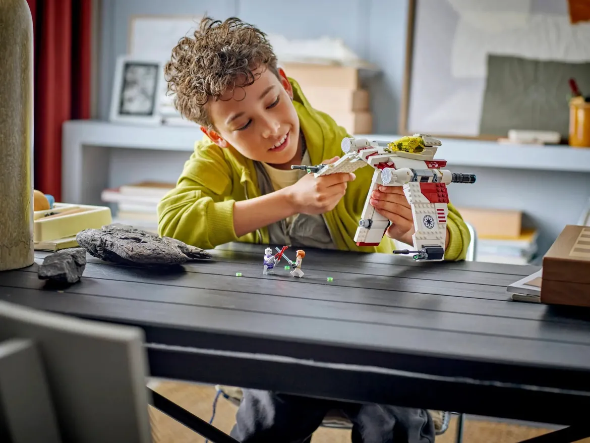 Lego Star Wars 75432 V-19 Torrent Tähtihävittäjä
