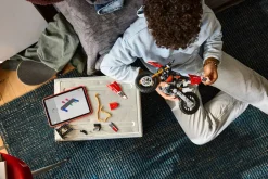 LEGO Technic 42238 Ducati Desmo450 MX Factory Moottoripyörä