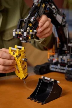 Lego Technic 42215 Volvo EC500 Hybrid Kaivukone