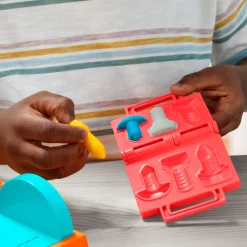 Play Doh Muovailuvaha Työkalupenkki Leikkisetti