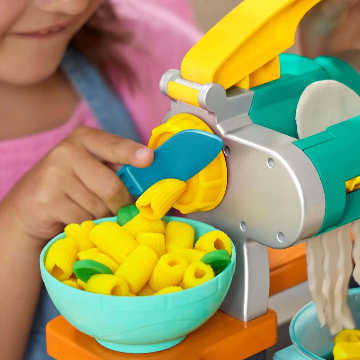 Play-Doh Super Sizzlin Muovailuvaha Keittiöleikkisetti