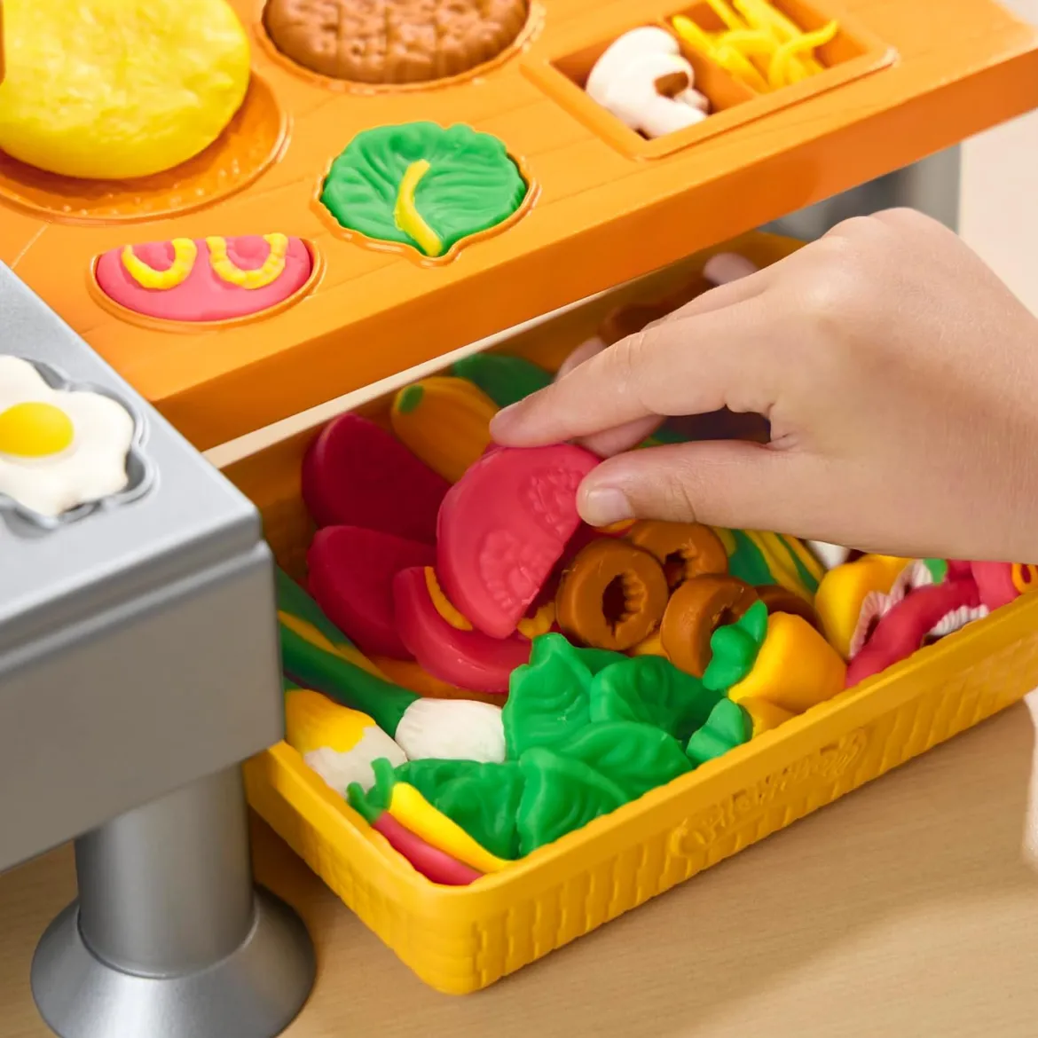 Play-Doh Super Sizzlin Muovailuvaha Keittiöleikkisetti