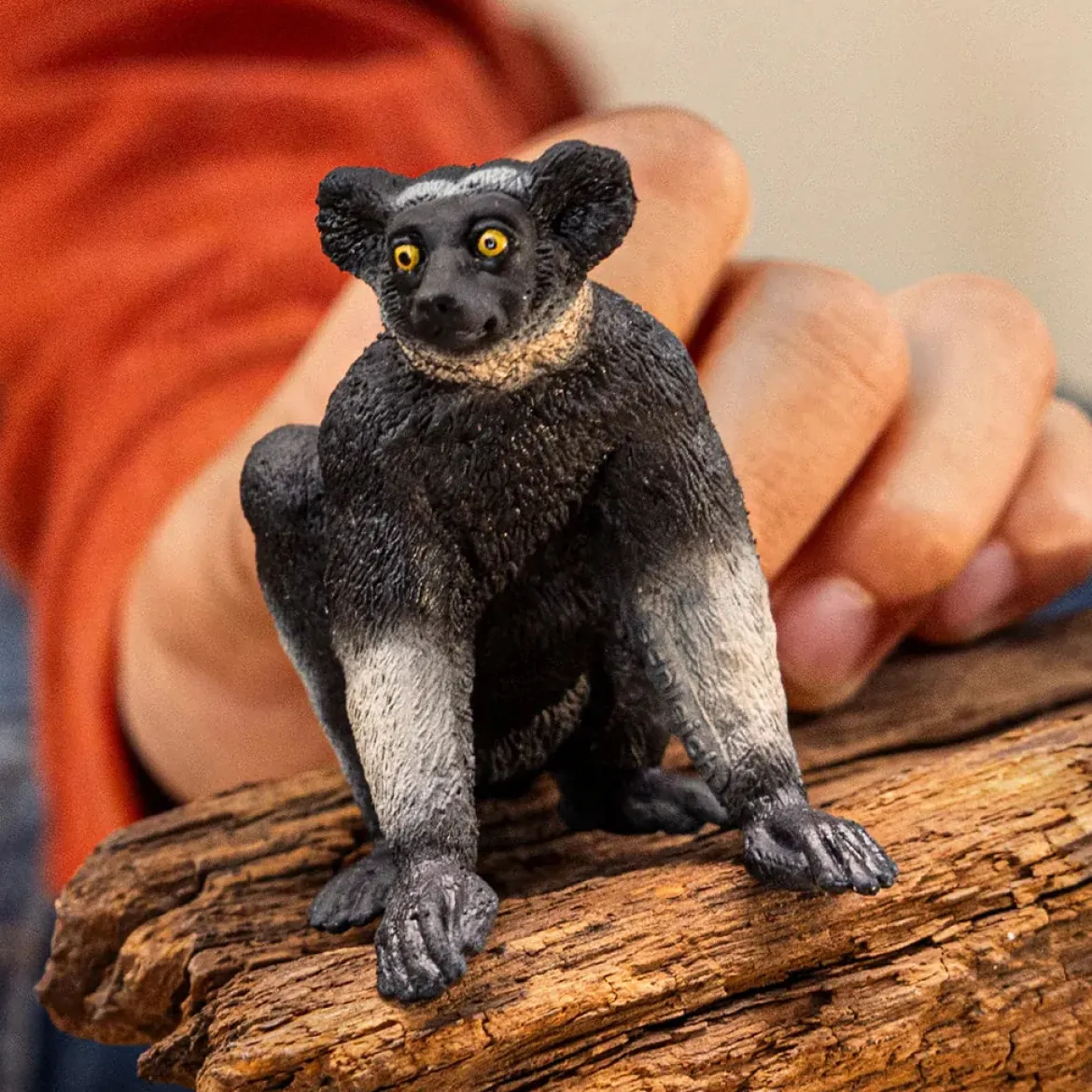 Schleich 14877 Indri Puoliapina