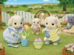 Sylvanian Families 5736 Puutarhasetti Hahmoilla