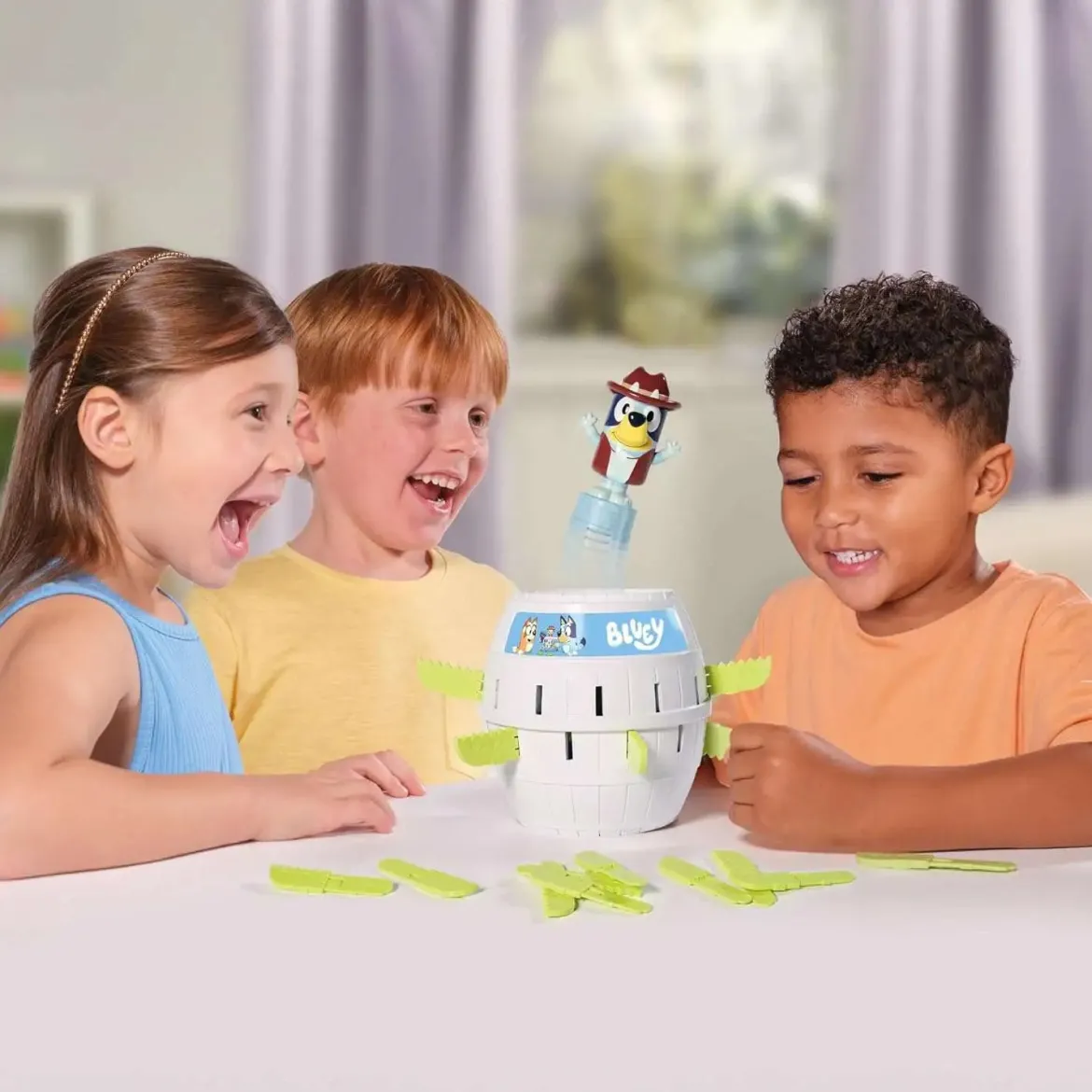 Tomy Pop-Up Bluey Peli