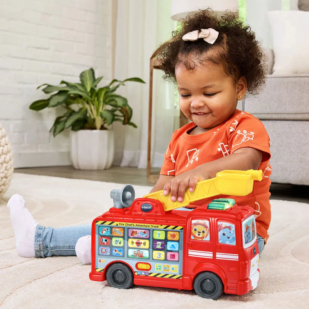 Vtech Kaksikielinen Paloauto Äänillä ja Valolla
